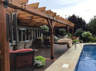 4023 Ettornia Dr, Walnutport, PA 18088