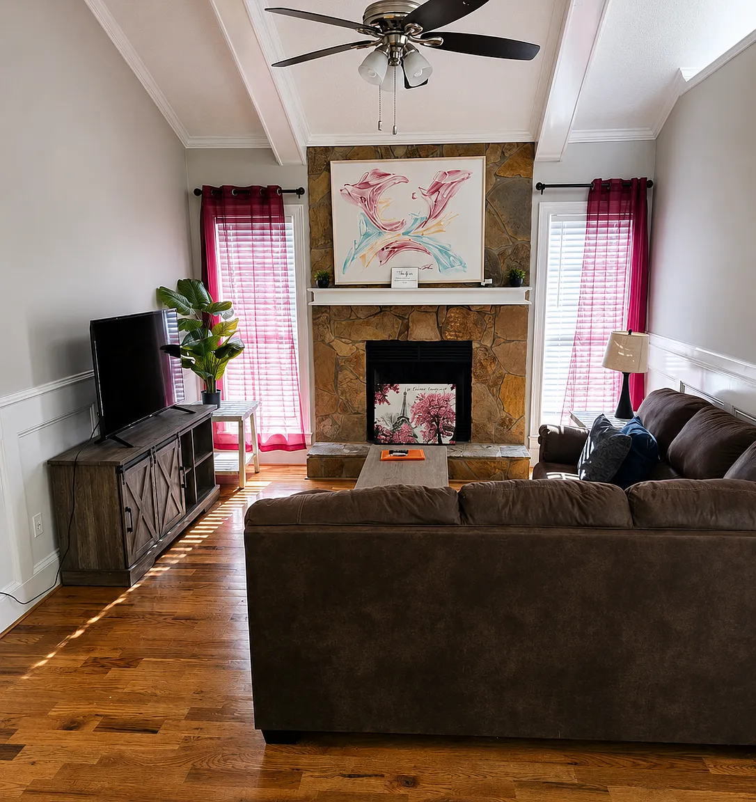 3 bed, 1485 sqft, $2,057 — Photo 2