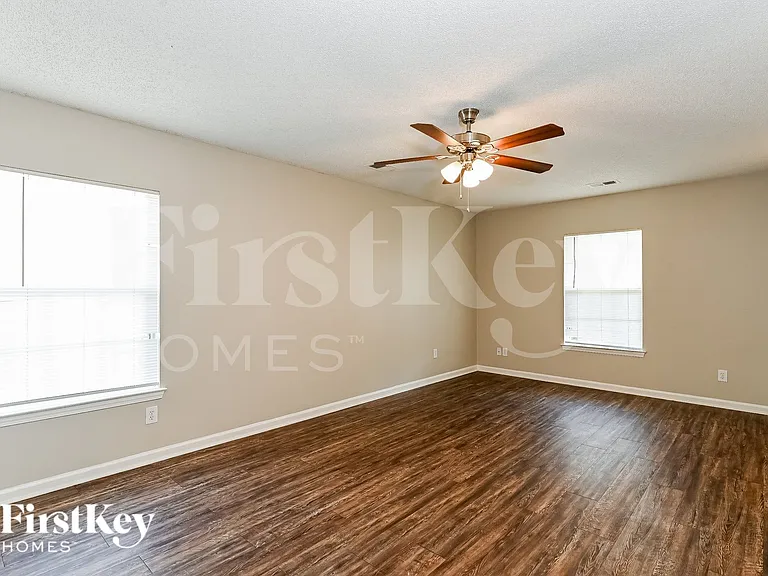 1020 Golden Aspen Dr — Photo 6
