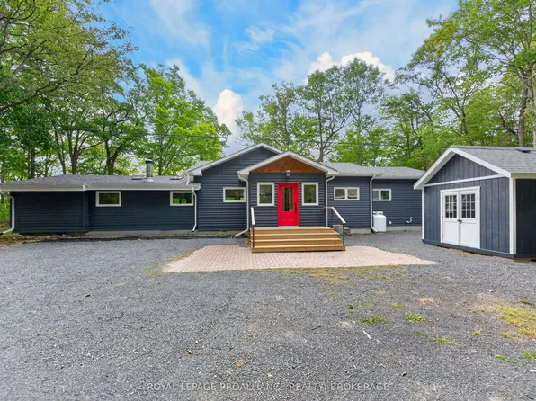 1167 Desert Point Ln, South Frontenac, ON K0H 1W0