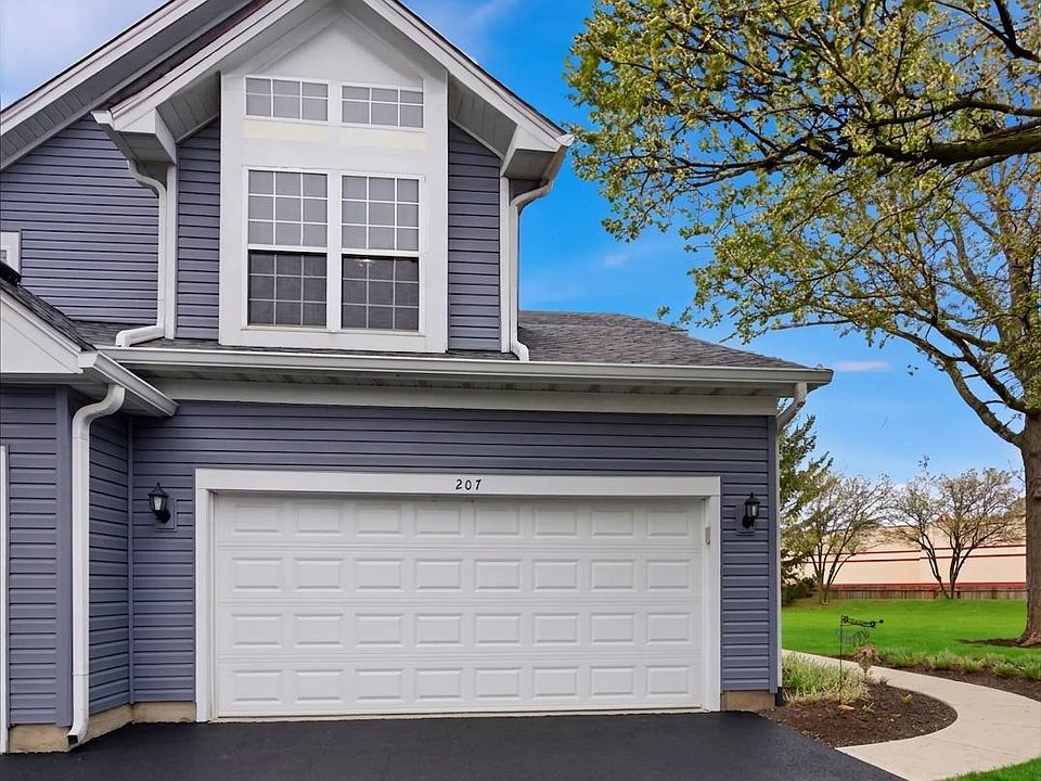 1st image of 207 Canterbury Ct