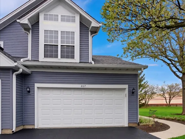 207 Canterbury Ct, Oswego, IL 60543