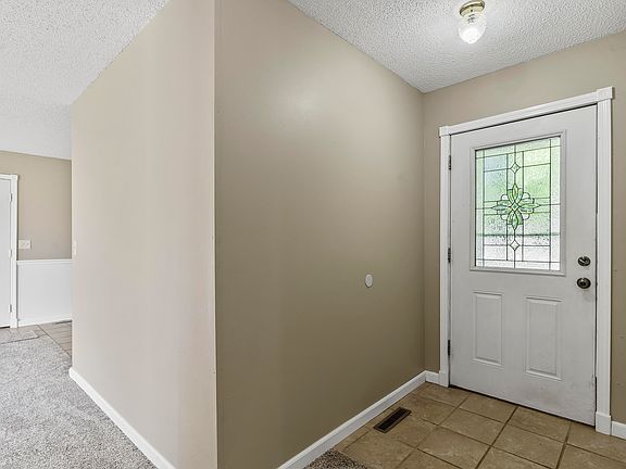 3rd image of 517 S Sunrise Street