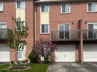 29 Heritage Dr #9, Hamilton, ON L8G 4T4