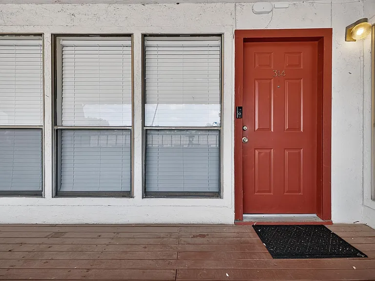 3115 Helms St #314 — Photo 6