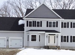 1-5 Oak Meadow Cir, Shrewsbury, MA 01545