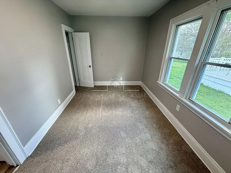 656 Hammel St — Photo 9