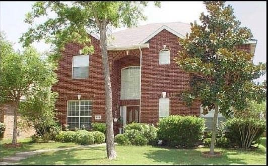 1st image of 535 Forest Hill Dr
