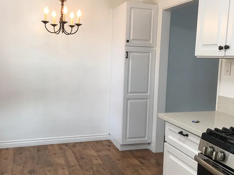 622 N Ventura Rd — Photo 2