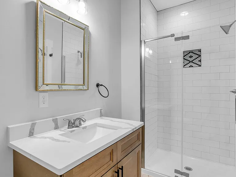 108 Averill St — Photo 10