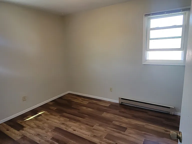 1128 Sunset Ln #4 — Photo 6
