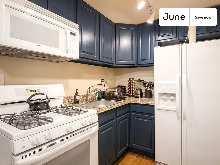 764 Columbia Rd NW — Photo 4