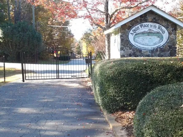 2930 The Trail Rd, Gainesville, GA 30501
