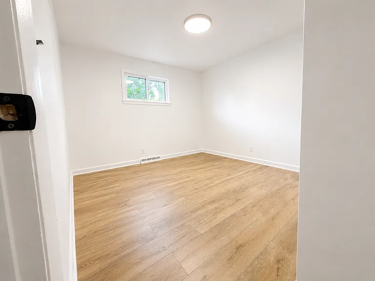 3202 W Birkshire Dr — Photo 23