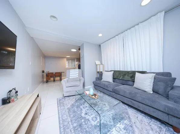 1711 Gerritsen Avenue image 20 of 41