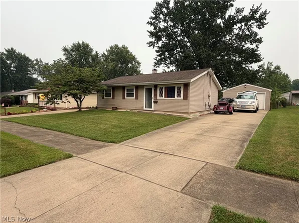 3334 Tanya Ave NW, Warren, OH 44485