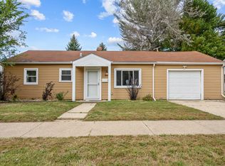 205 Hereford Dr, Steger, IL 60475