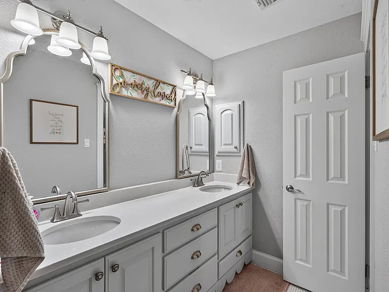 29607 Fairway Bluff Dr — Photo 21
