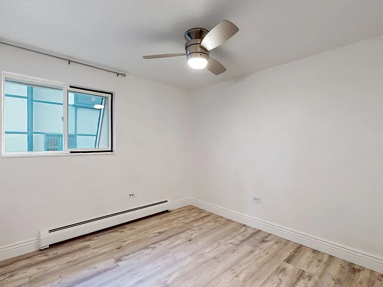 1355 N Gaylord St #2 — Photo 15
