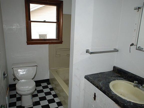 5th image of 57 E Judson Ave #59
