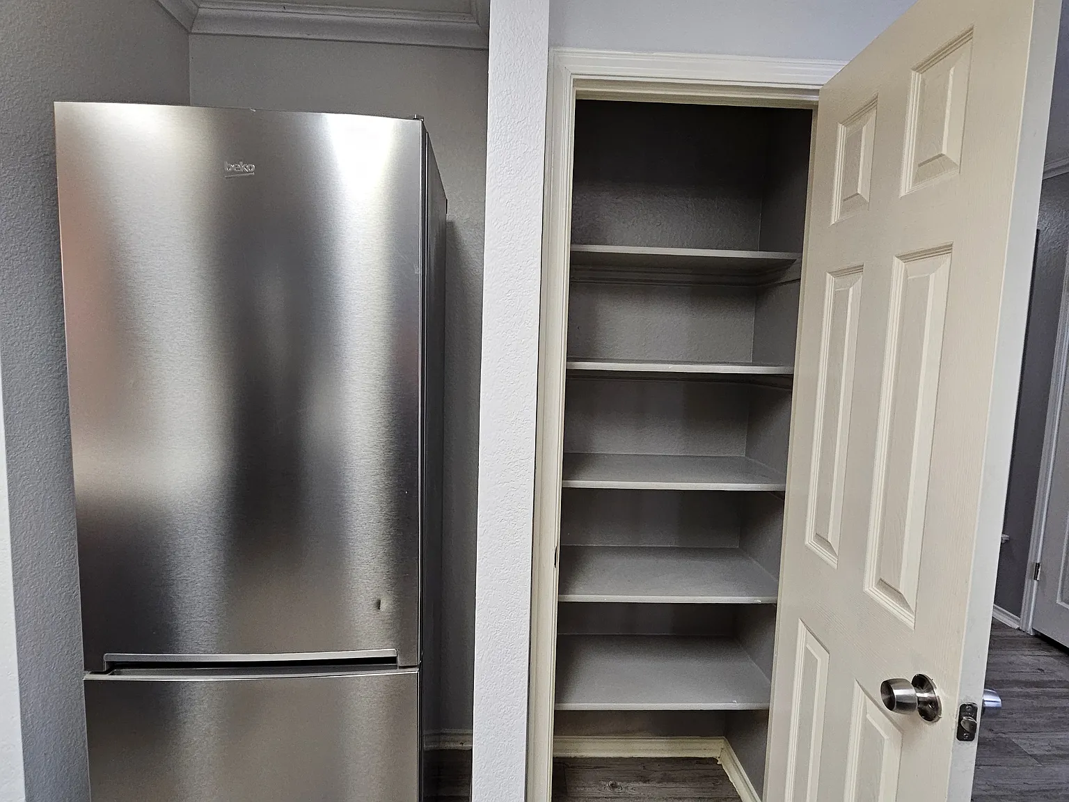 3 bed, 1591 sqft, $2,100 — Photo 4