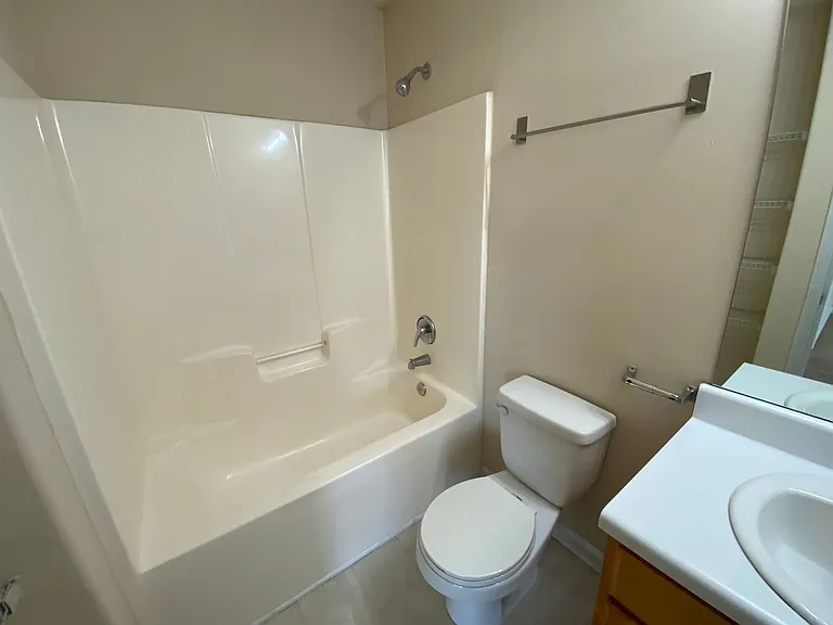 136 Fern Ridge Ct — Photo 5