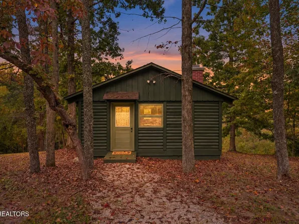 225 Pleasant View Loop, Clinton, TN 37716