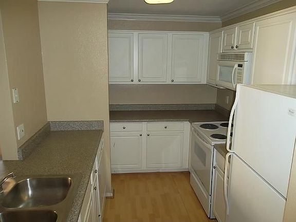 4th image of 3440 Lebon Dr APT 4303