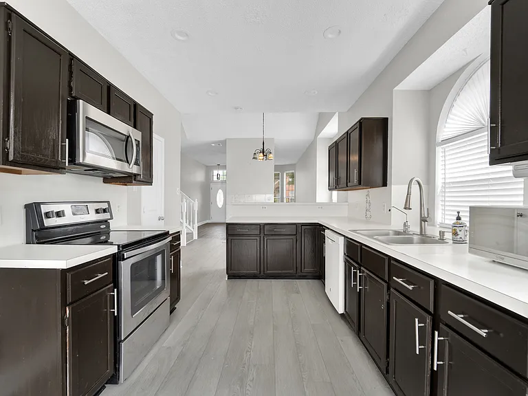 1410 Post Oak Dr — Photo 9