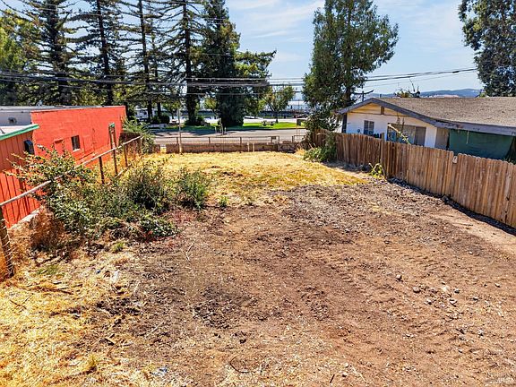 5th image of 6230 E Highway 20 Way