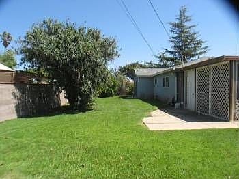 3rd image of 1003 W Fesler St