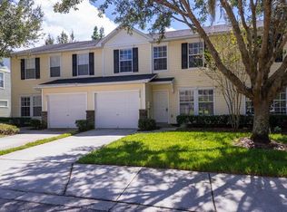 2909 Amber Oak Dr, Valrico, FL 33594