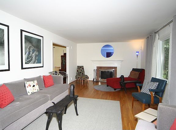 4th image of 9707 Cedar Ln
