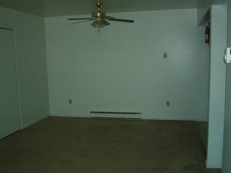 633 S Grand Ave — Photo 5