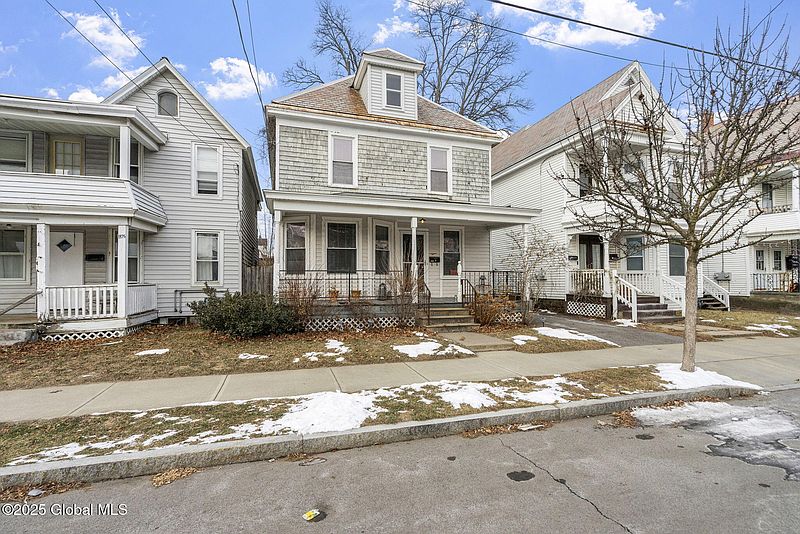 2nd image of 1825 Euclid Avenue