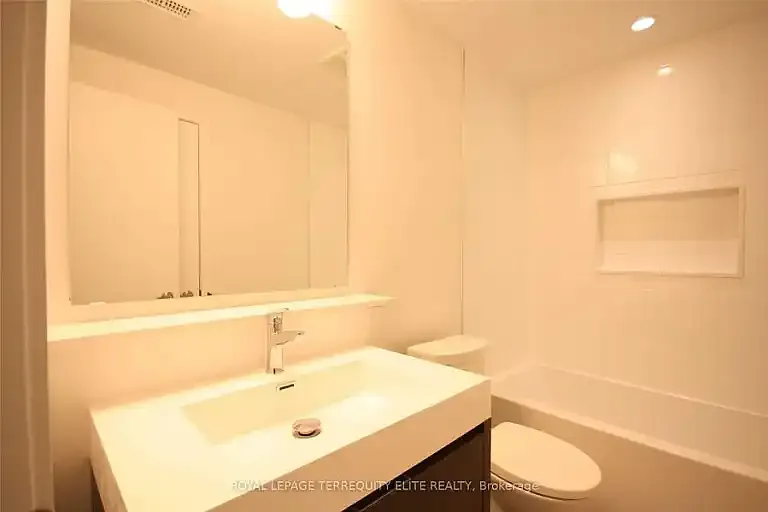 34 Saint Paul St #1A — Photo 9