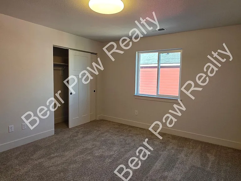 1026 Center Dr — Photo 14