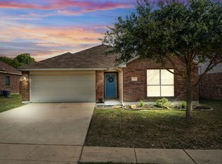 230 Windmill Dr, Justin, TX 76247