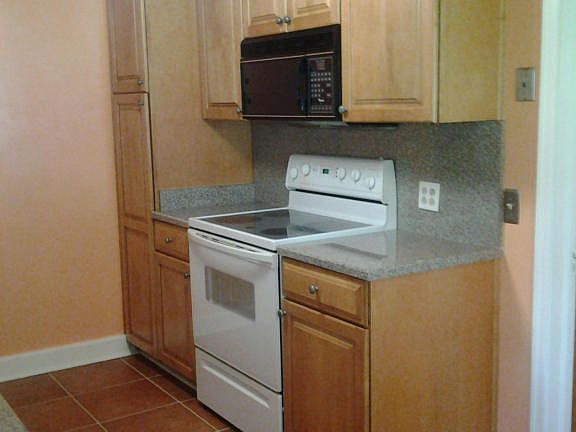 5th image of 4325 San Jose Blvd