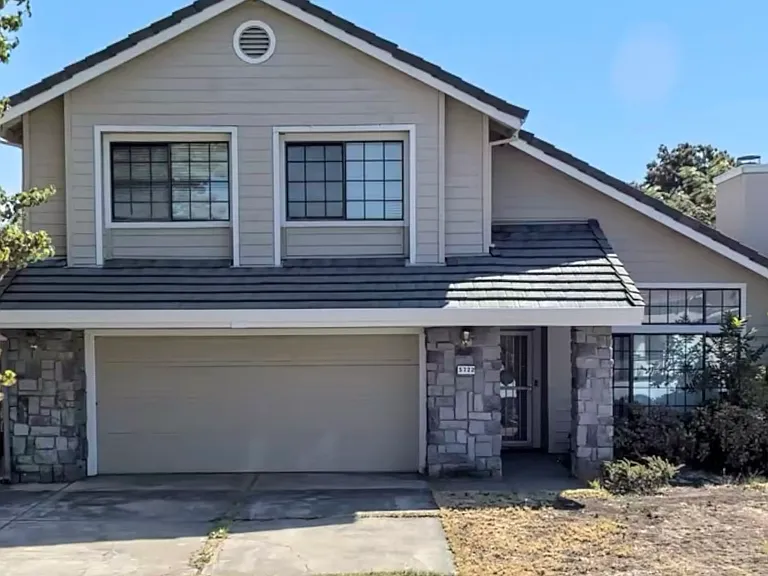 5722 Saint Croix Ct — Photo 1