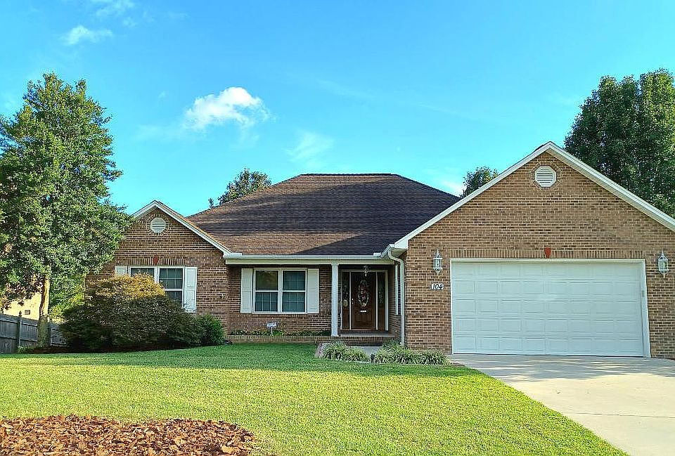 1st image of 104 Autumn Hill Ct