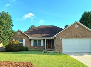 104 Autumn Hill Ct, Archdale, NC 27263