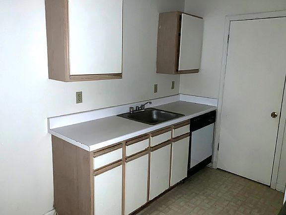 5th image of 3566 Bristerwood Dr APT 104