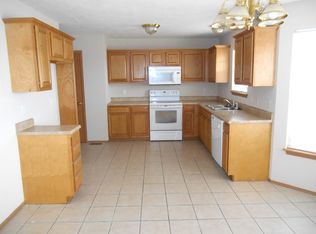 1858 S Canton Ave, Springfield, MO 65802