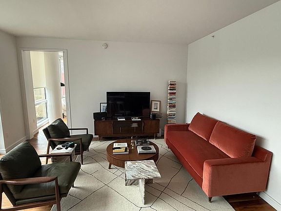 3rd image of 507 W 28th St APT 803