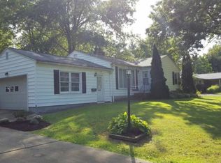 87 Neff Dr, Canfield, OH