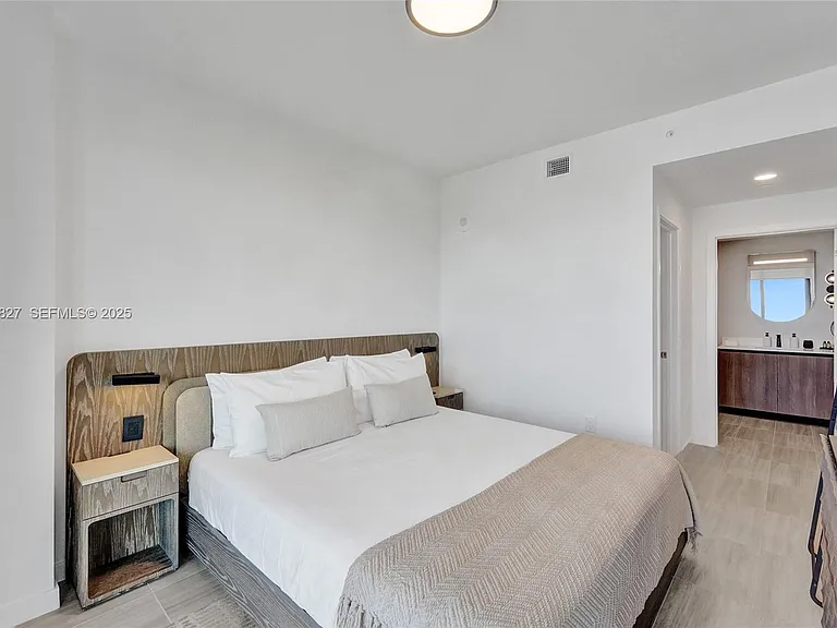 580 72nd St #1712 — Photo 25