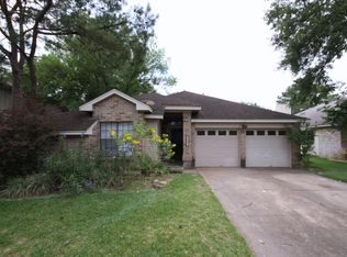 15863 Meadow Village Dr, Houston, TX 77095