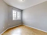 3285 Apricot St #UPPER — Photo 31