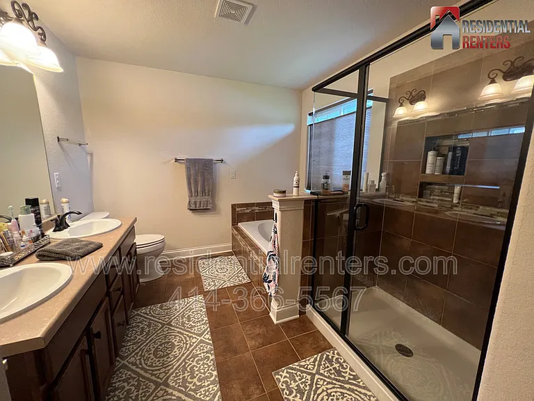 N77W22925 S Coldwater Cir — Photo 14